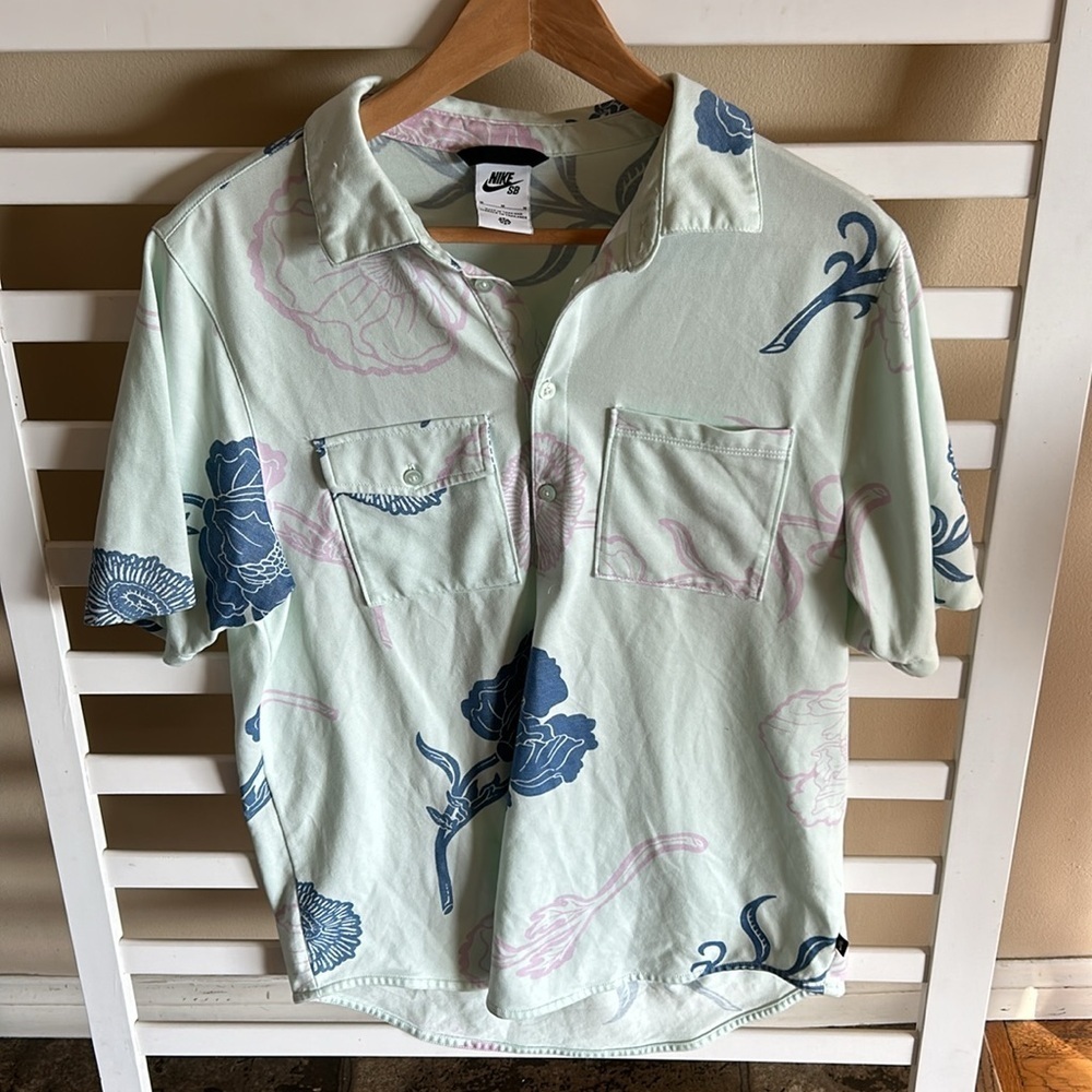Nike SB Floral Skateboard Polo Shirt Blue Green Pink  Size Medium Unisex